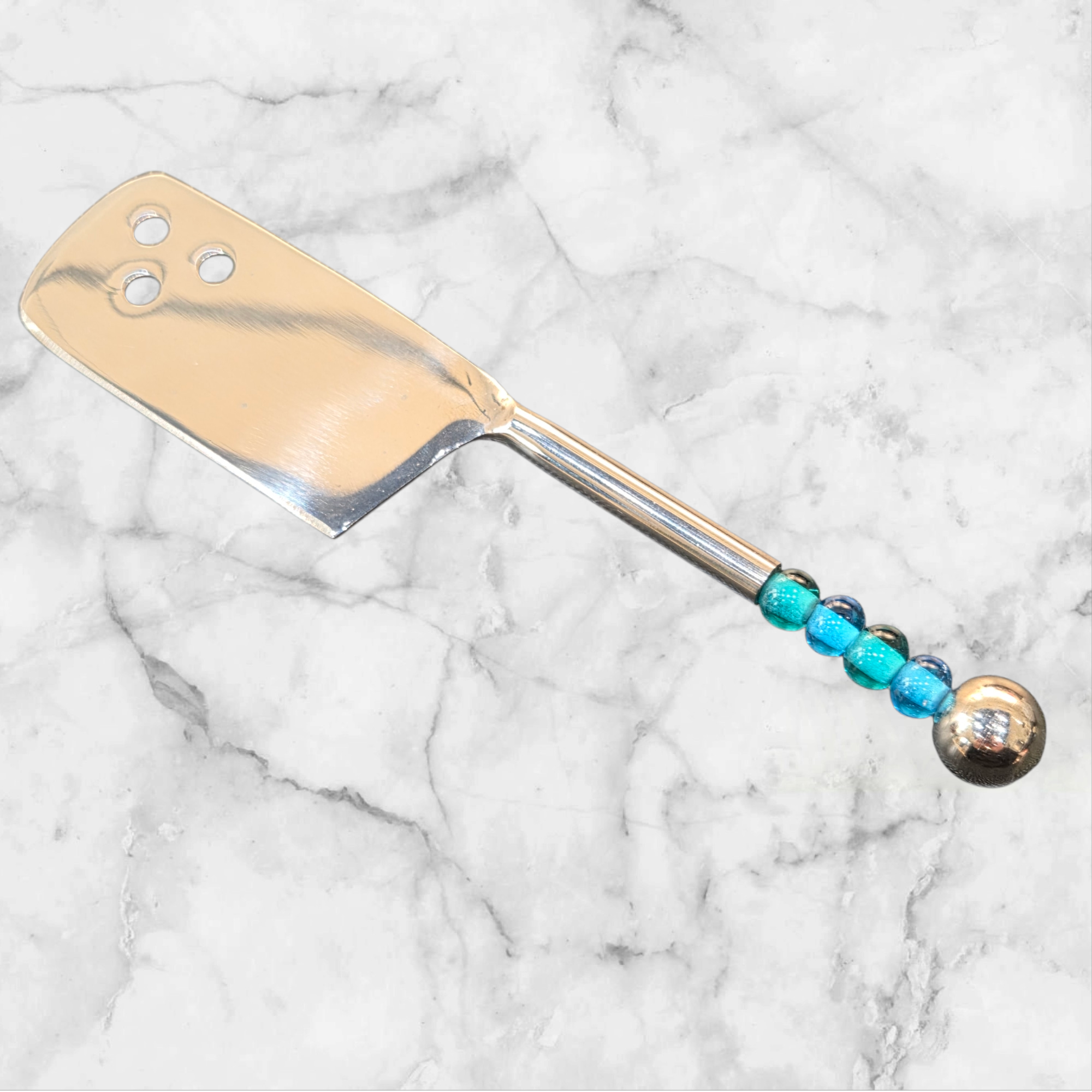 💎💙 Couteau à fromage artisanal – 4 perles de verre turquoise translucide
