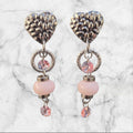 🌸💎 Boucles d’oreilles artisanales – 2 perles de verre roses & 4 cristaux roses