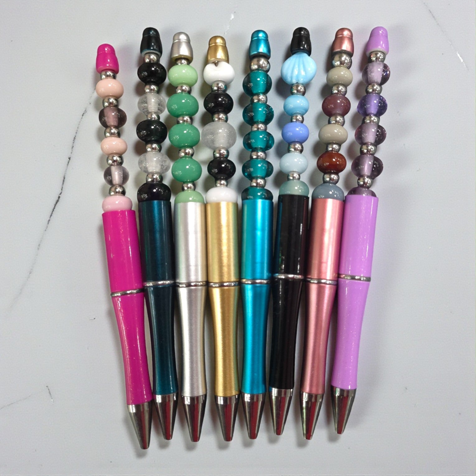 💛✨Stylo artisanal orné de perles de verre filées au chalumeau